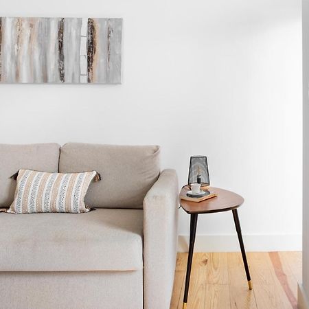 Joivy Principe Real 2Br Apt With Terrace Nearby Botanical Garden Of Lisbon Lisboa Exterior foto